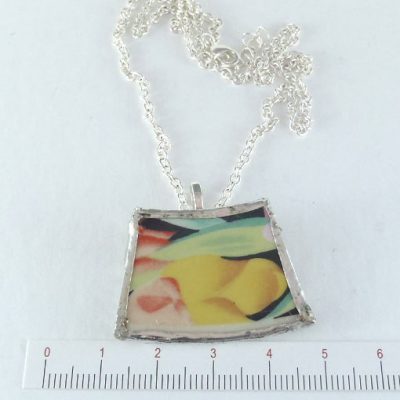 handmade jewellery broken plate pendant